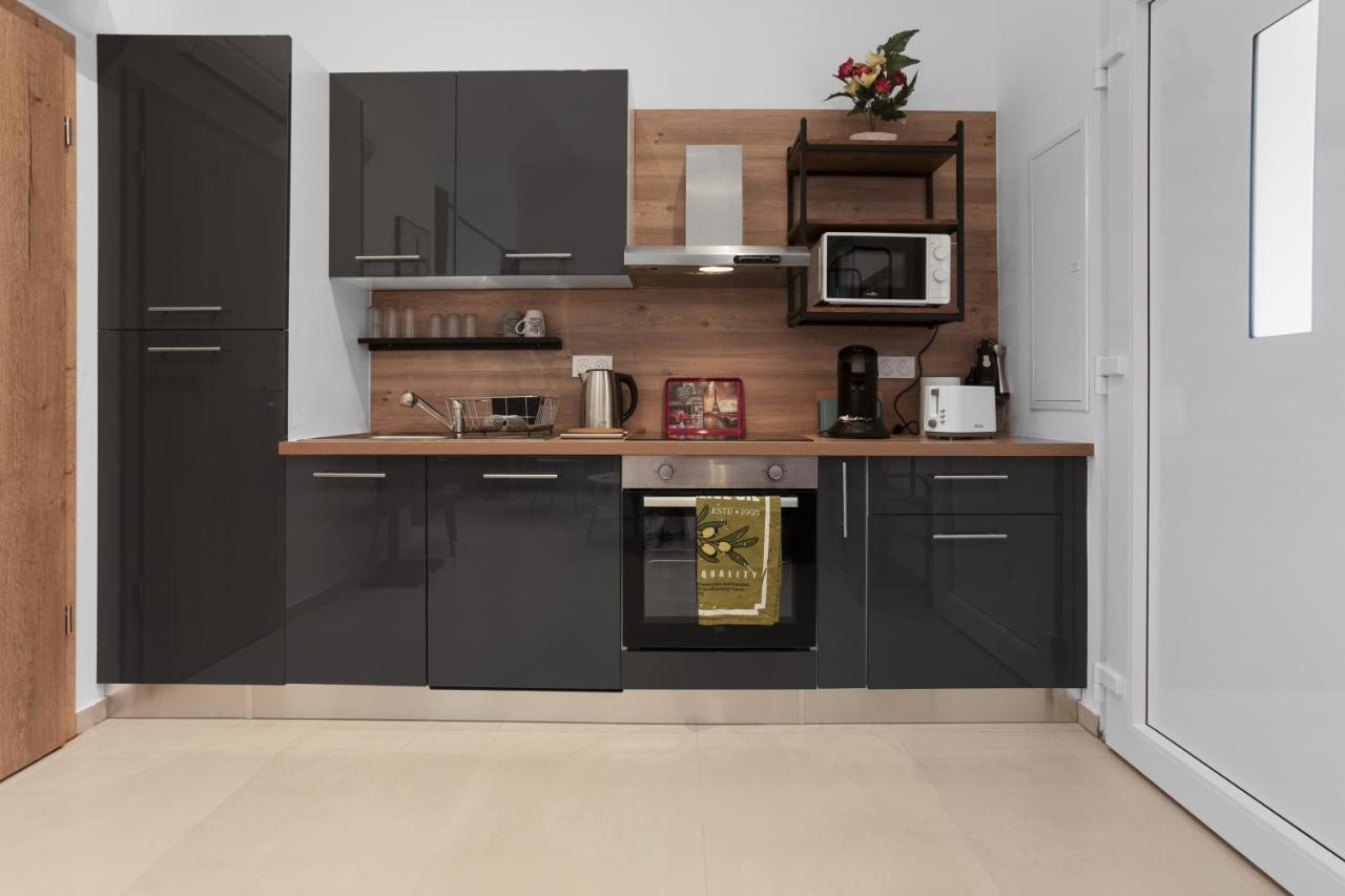 Studio 2 Proche Centre - Parking Apartment *