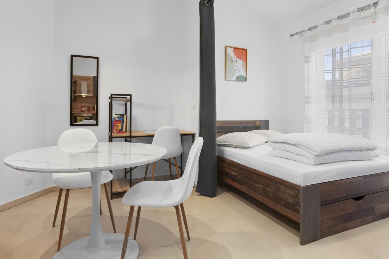 Studio 2 Proche Centre - Parking Frejus