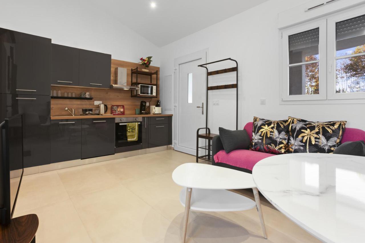 Studio 2 Proche Centre - Parking Apartment *